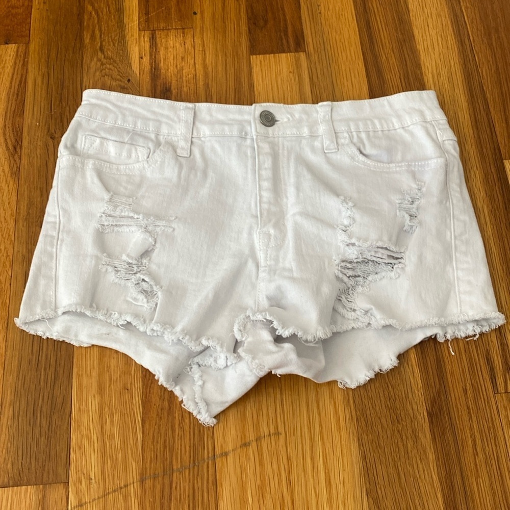 Klique B Women’s White Ripped Denim Shorts Size M